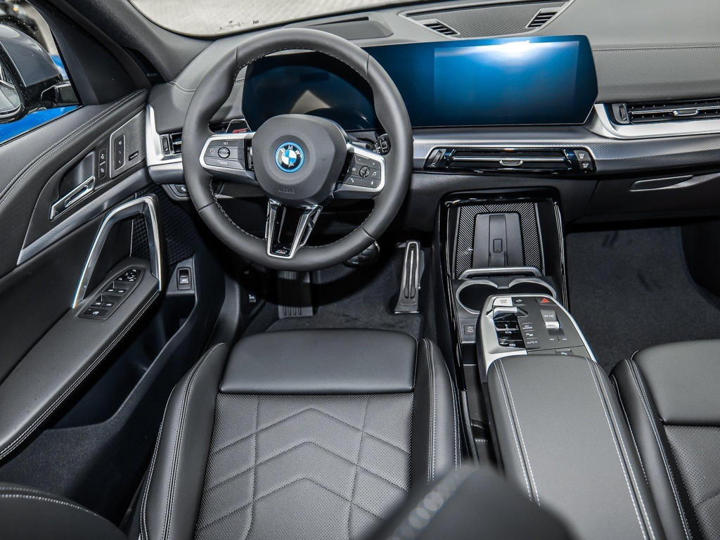 BMW iX2