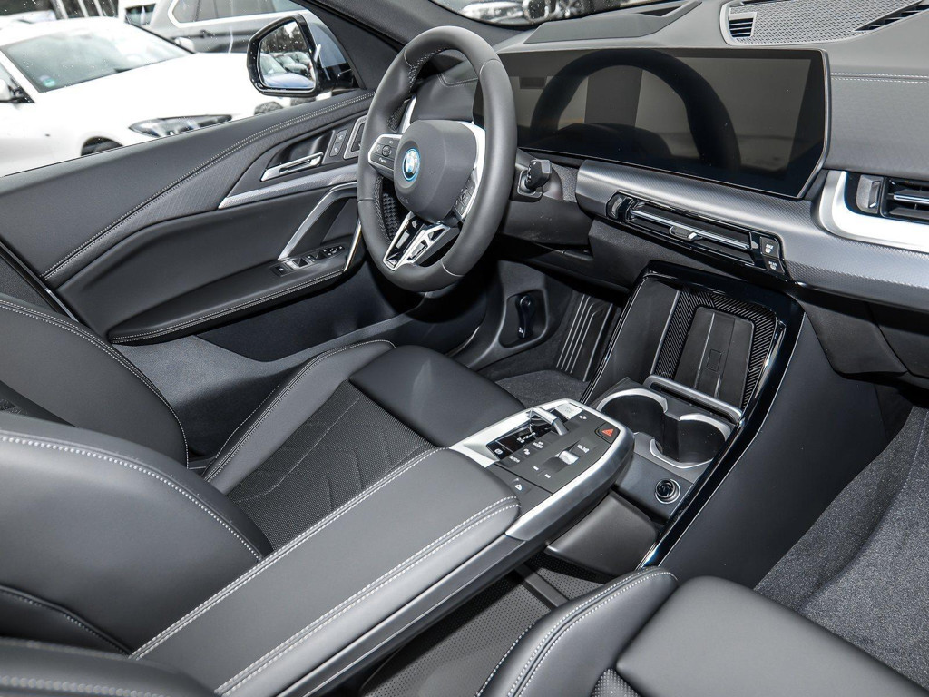 BMW iX2