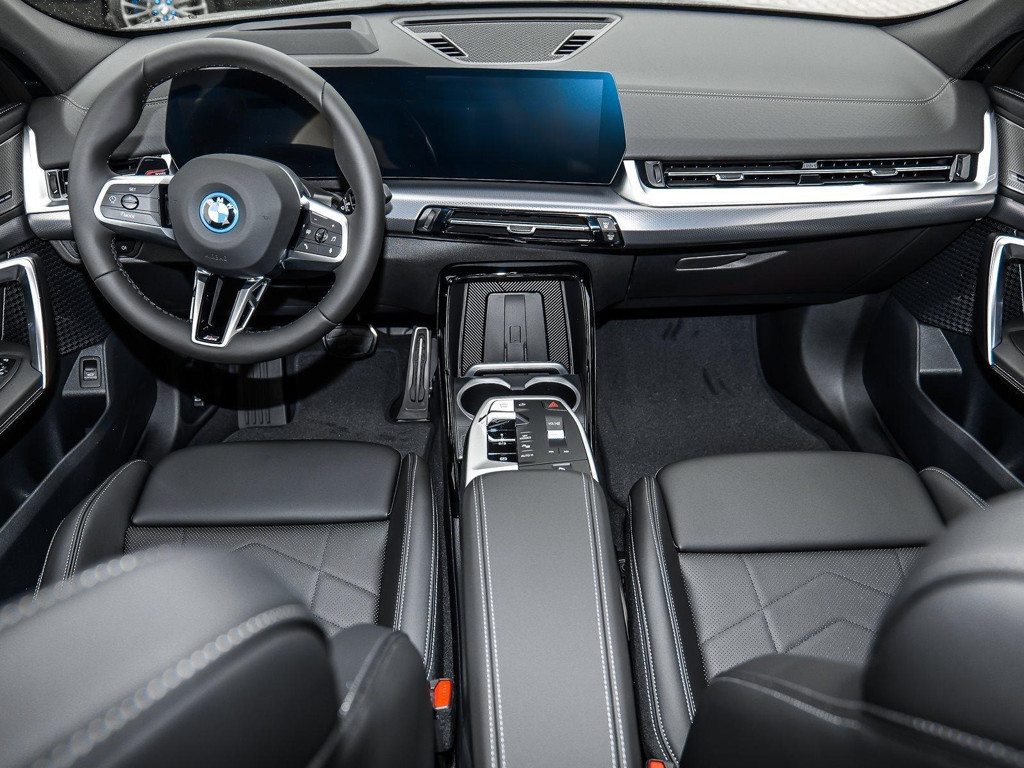 BMW iX2