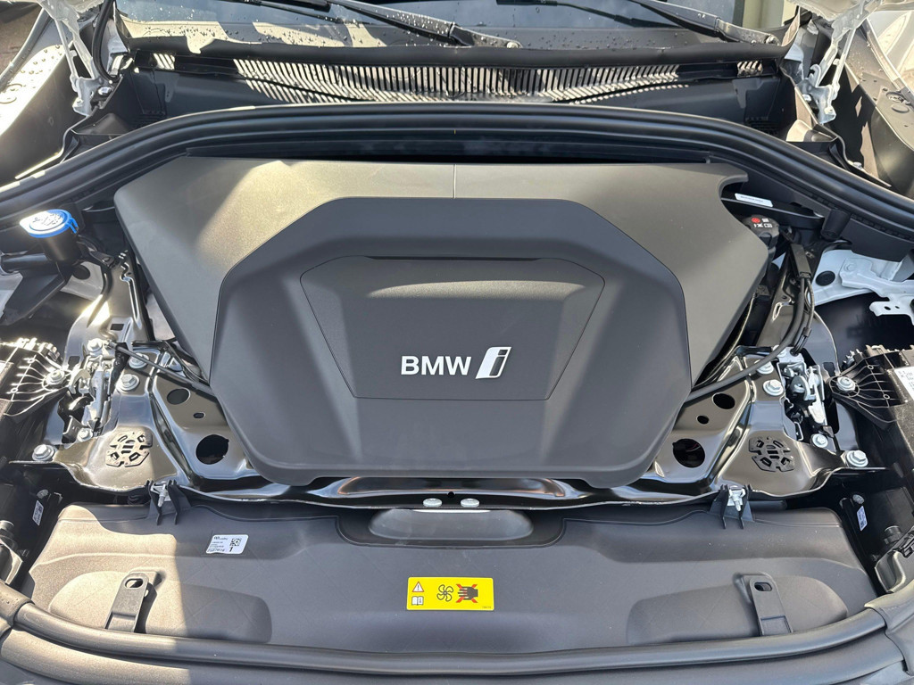 BMW iX2