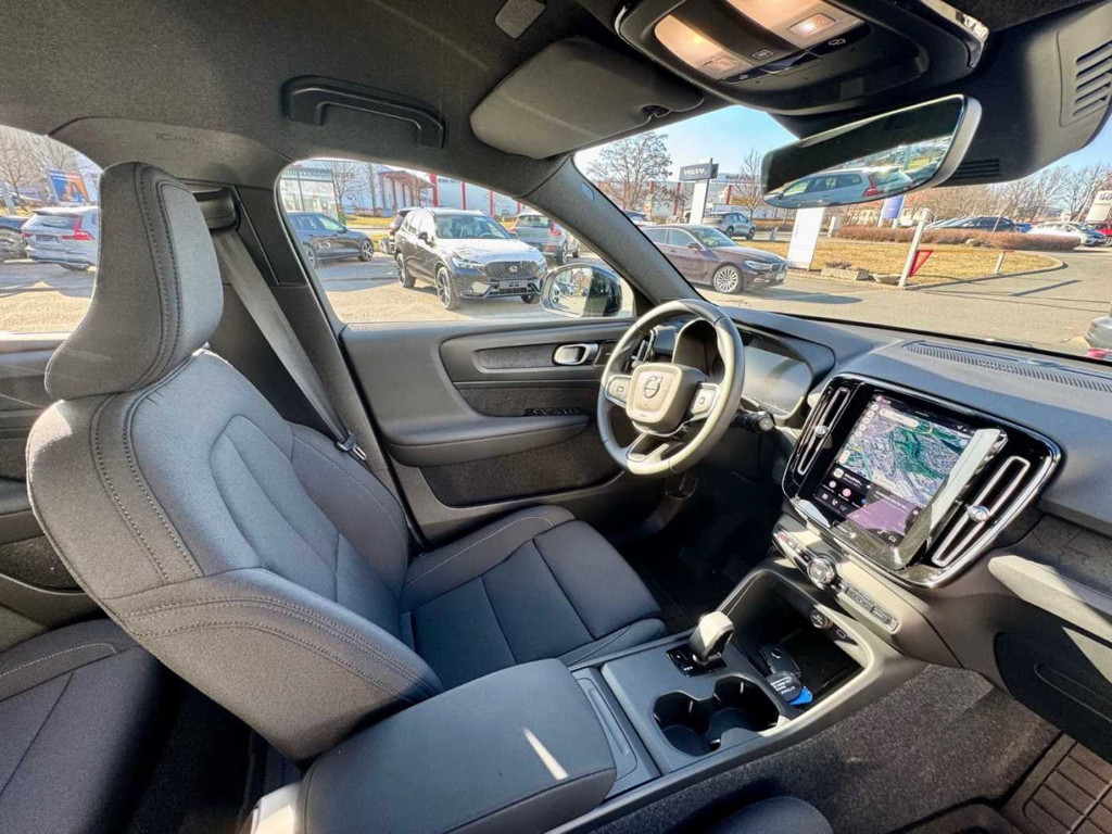 Volvo EX40