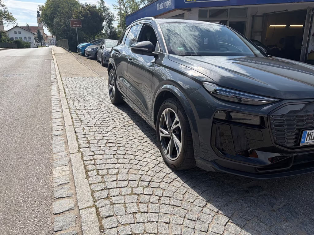 Audi Q6 e-tron