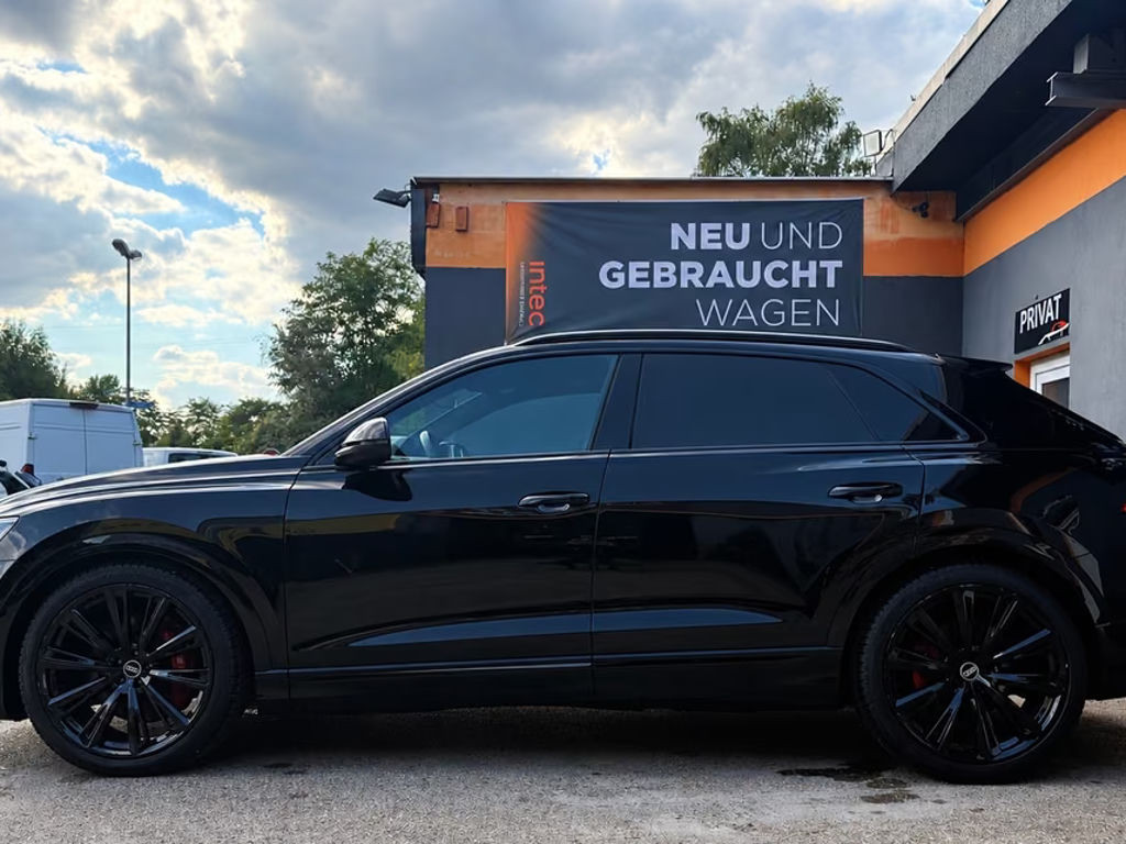 Audi SQ8