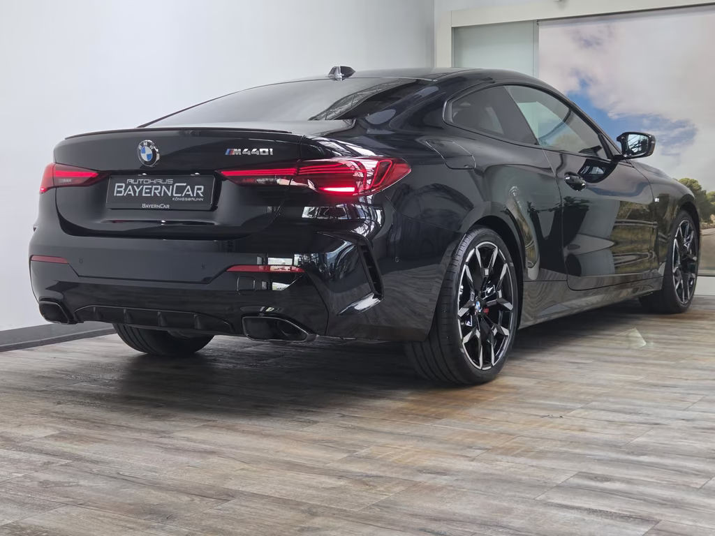 BMW M440