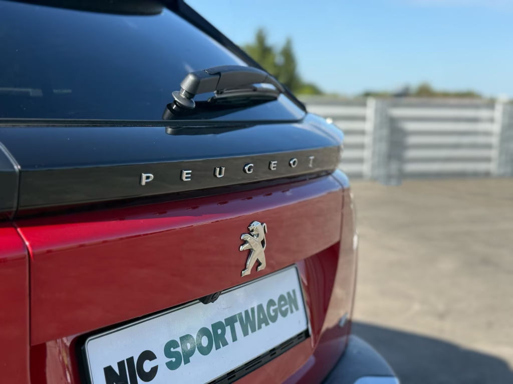 Peugeot e-2008