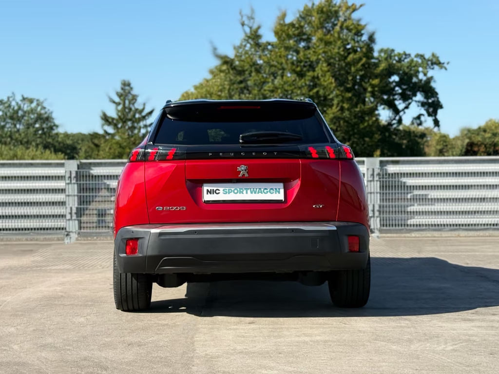 Peugeot e-2008