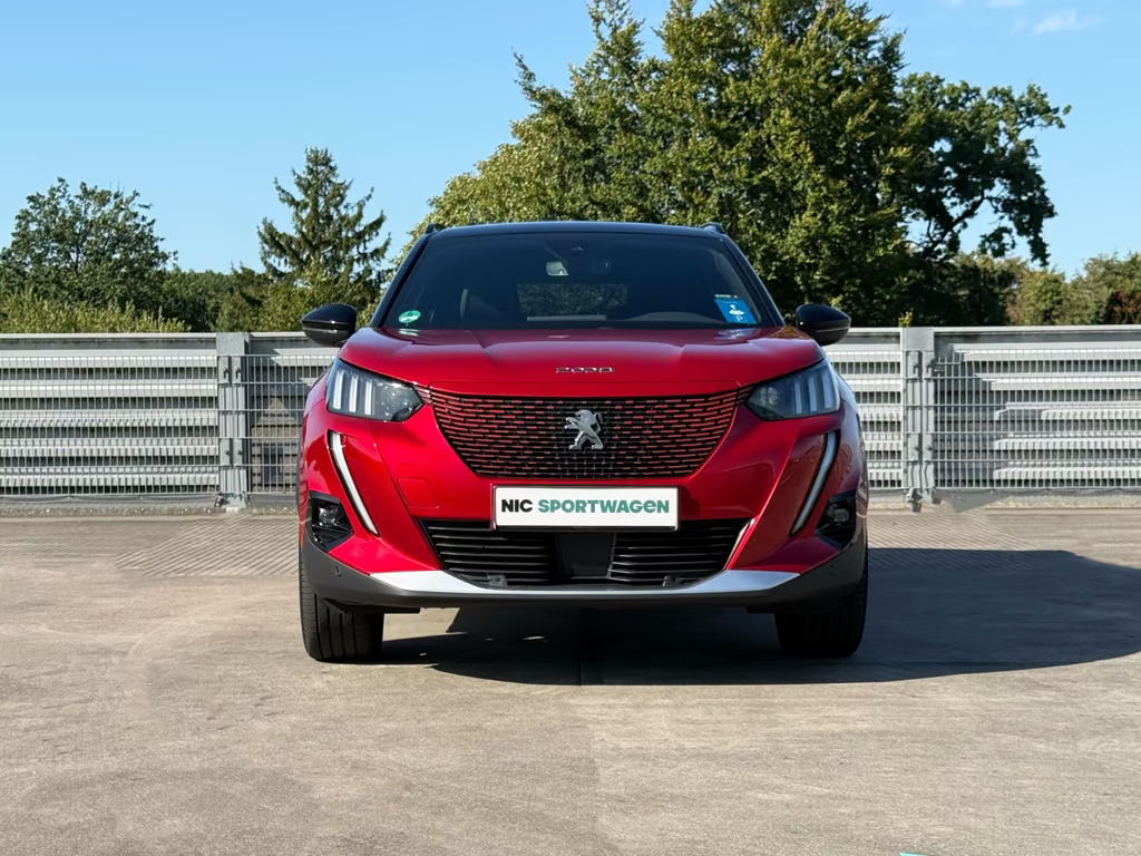 Peugeot e-2008