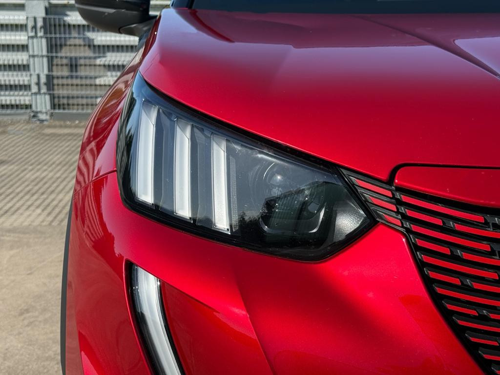 Peugeot e-2008