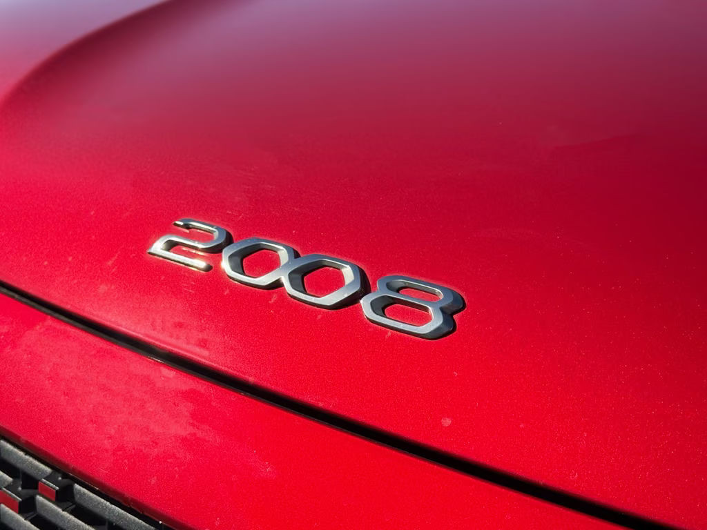 Peugeot e-2008