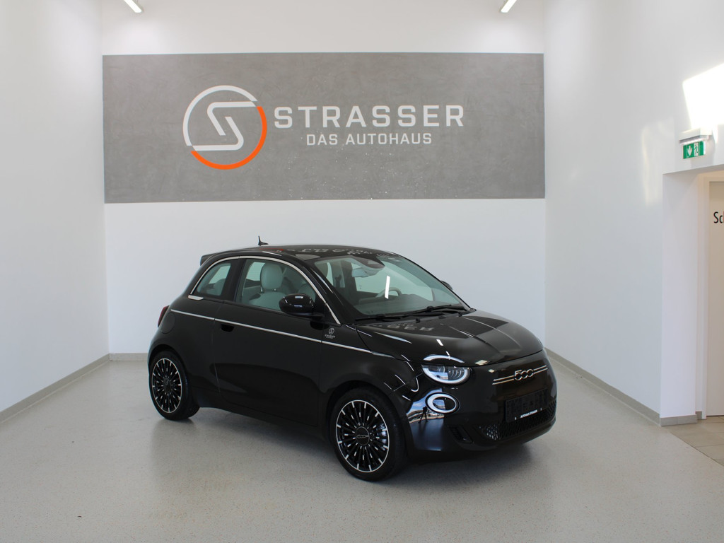 Fiat 500e La Prima