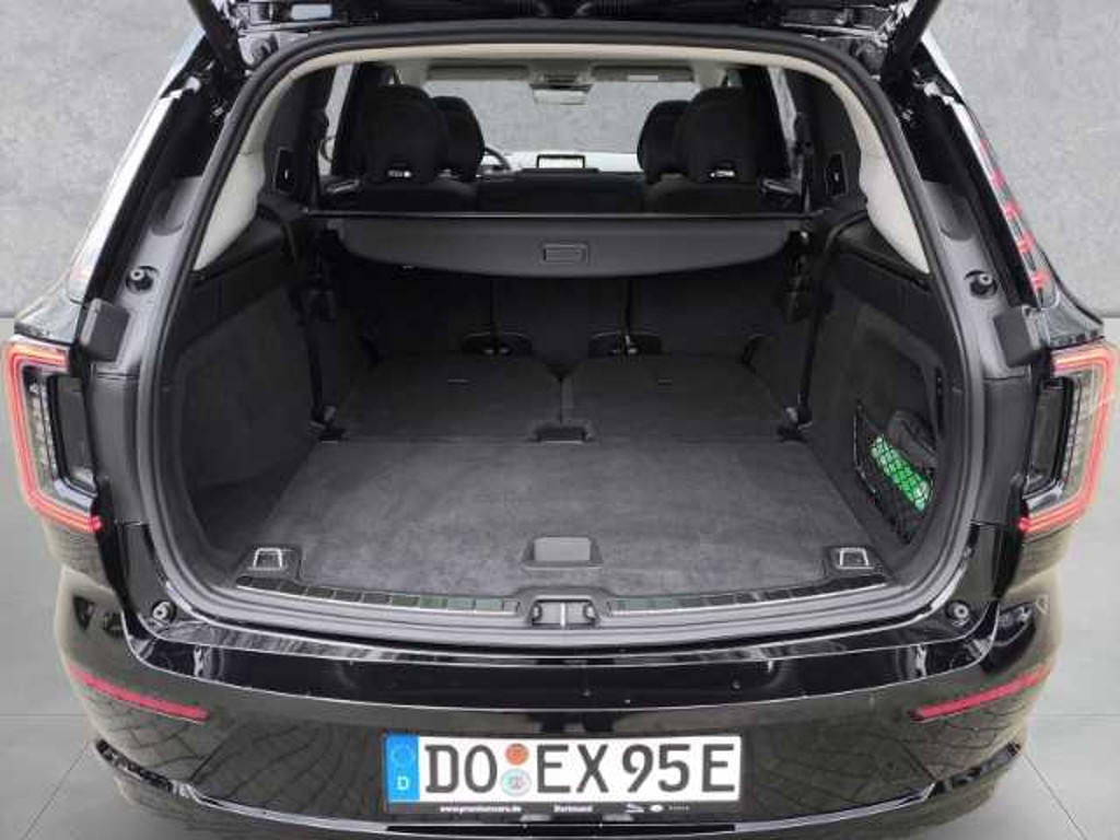Volvo EX90