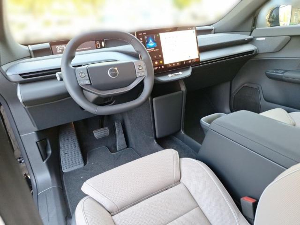 Volvo EX60