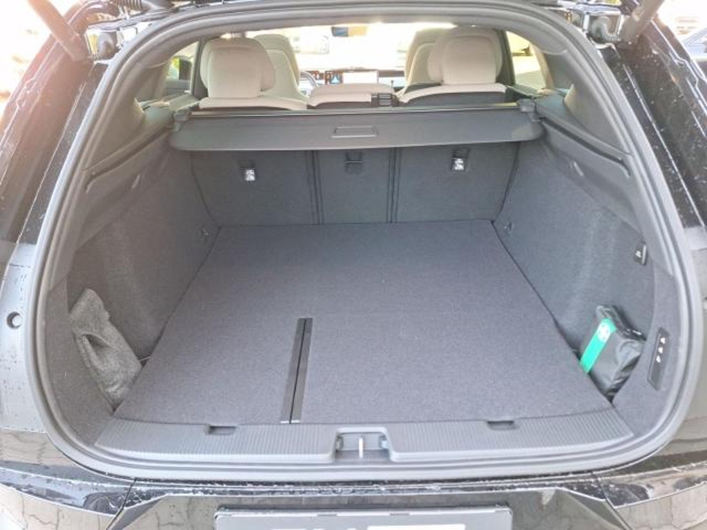 Volvo EX60