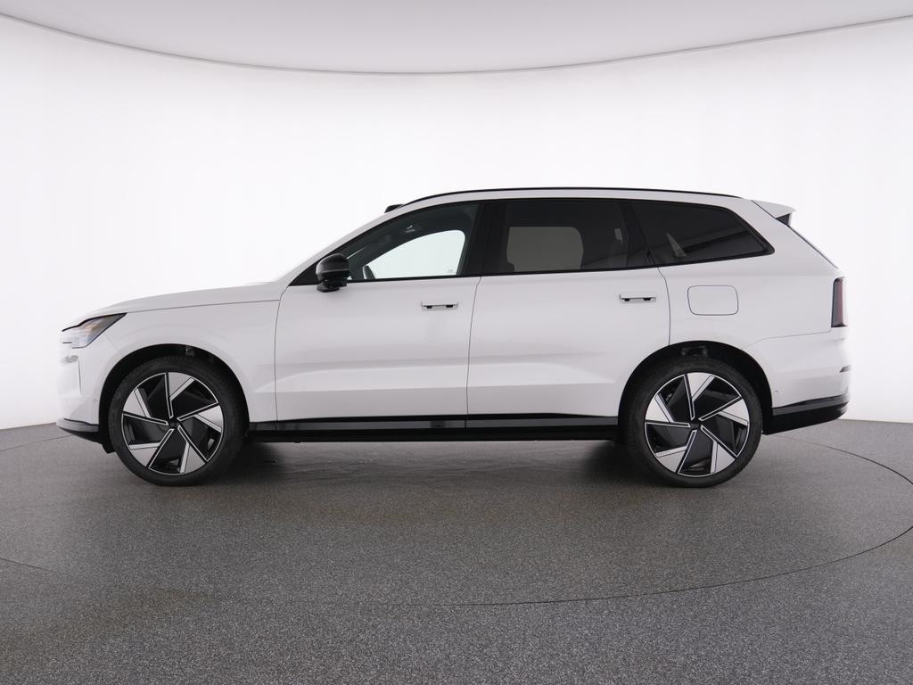 Volvo EX90