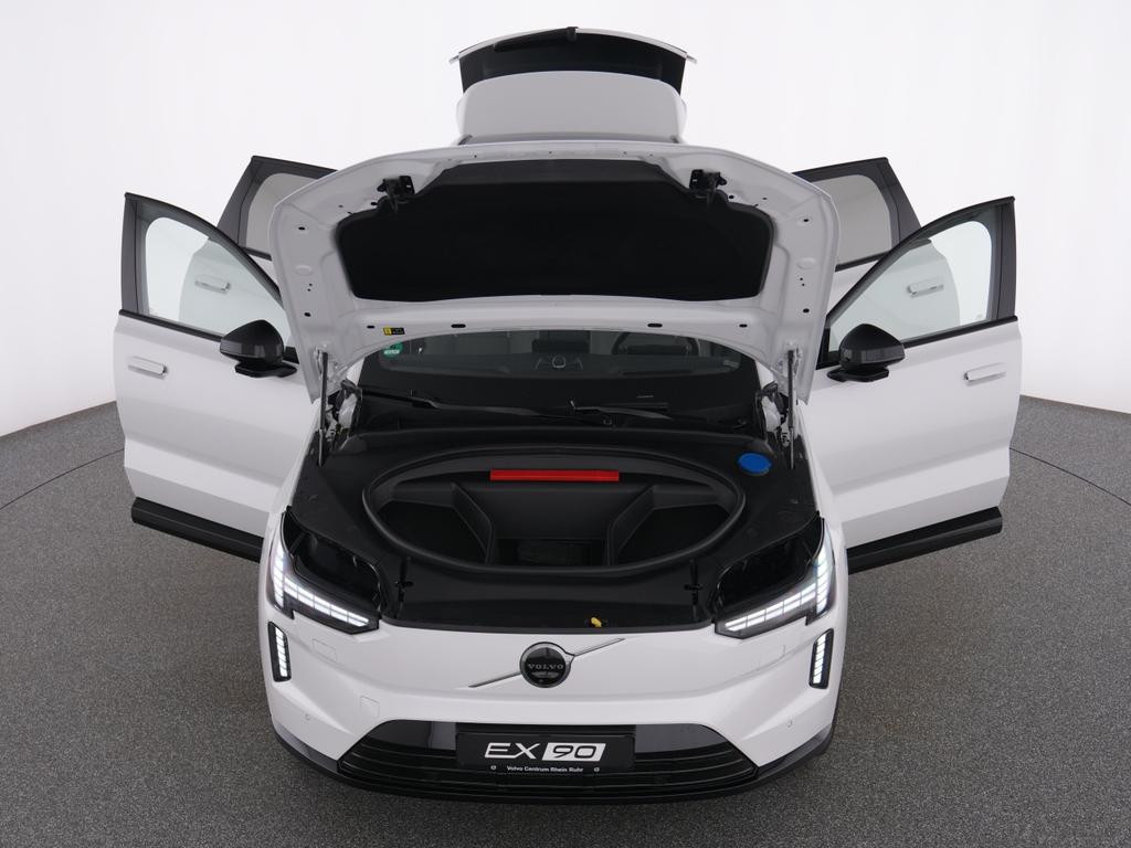 Volvo EX90
