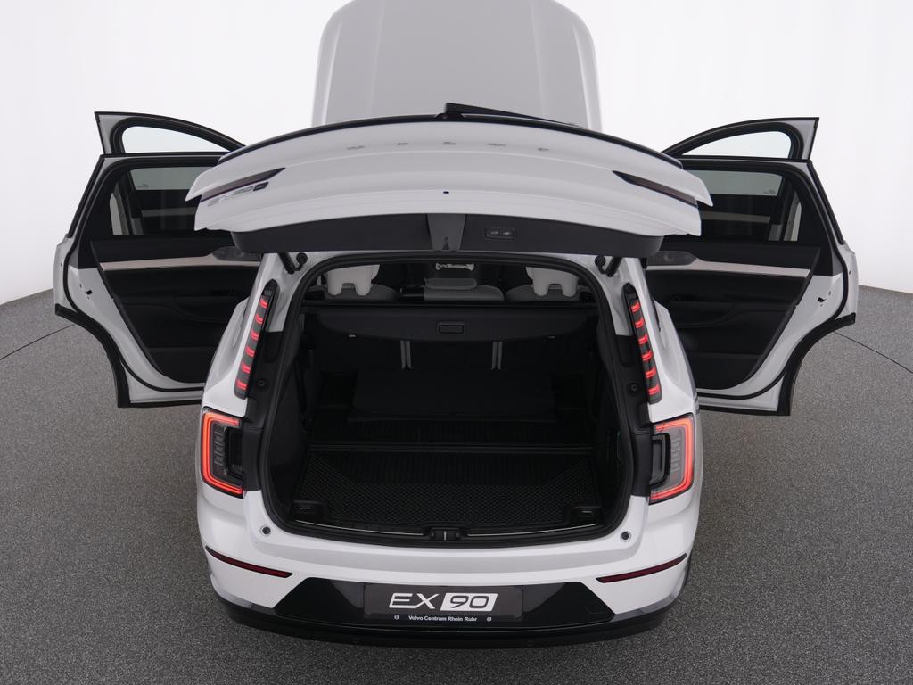 Volvo EX90