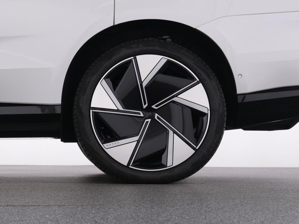 Volvo EX90