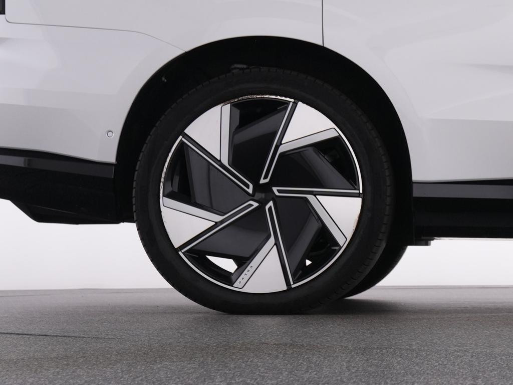 Volvo EX90