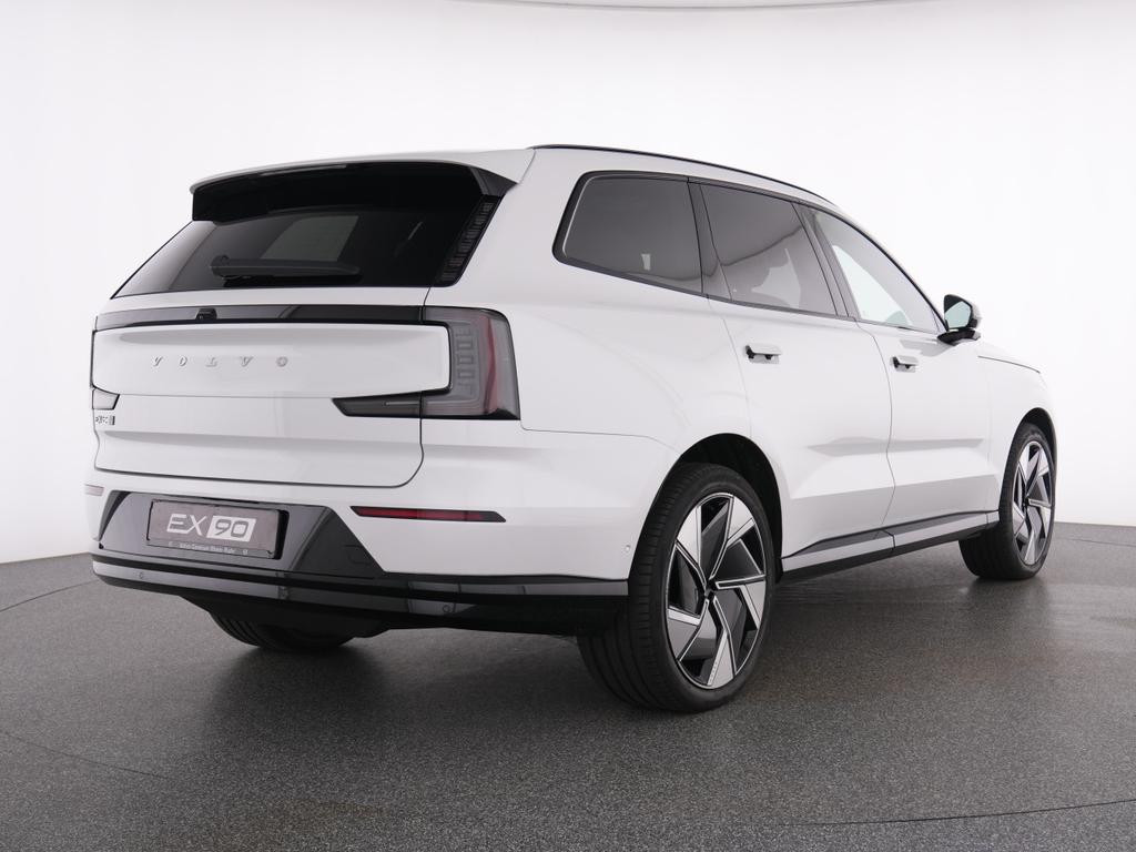 Volvo EX90