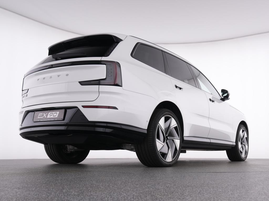 Volvo EX90