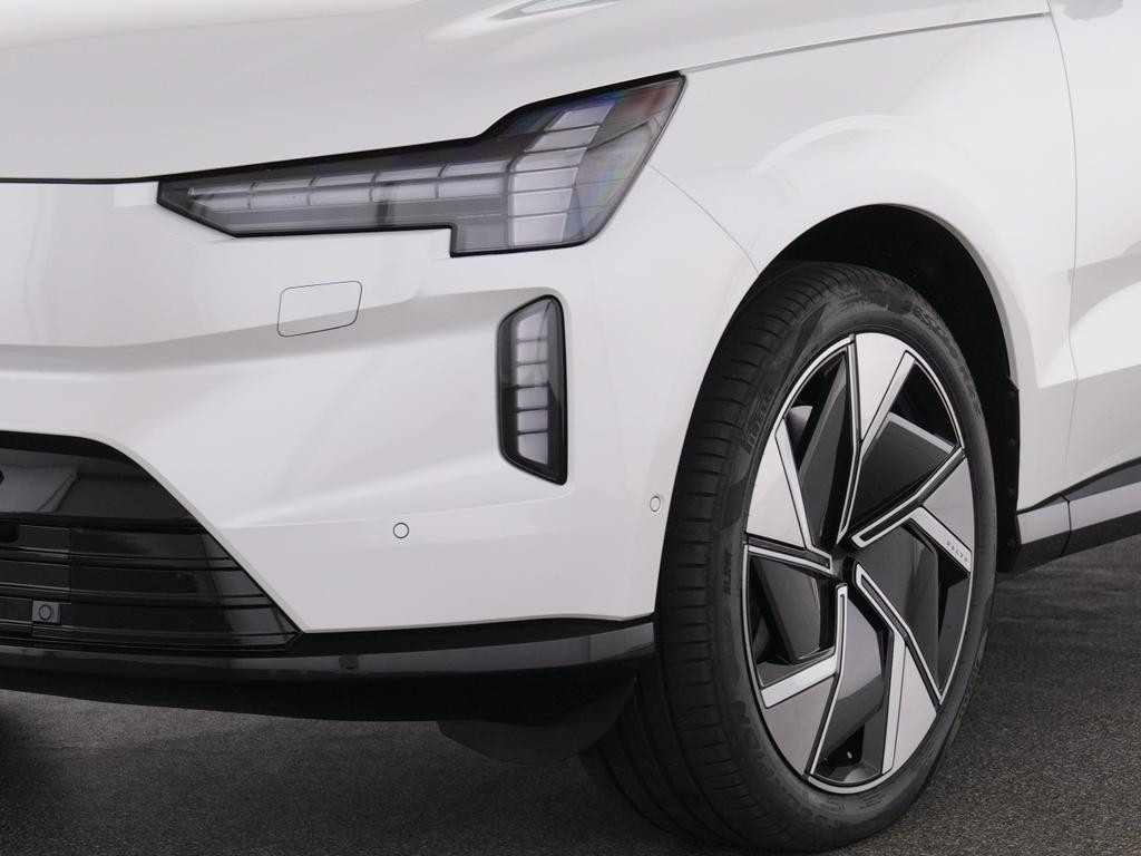 Volvo EX90
