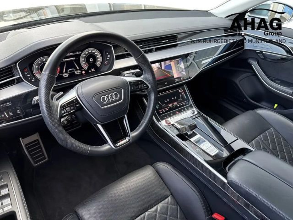 Audi S8