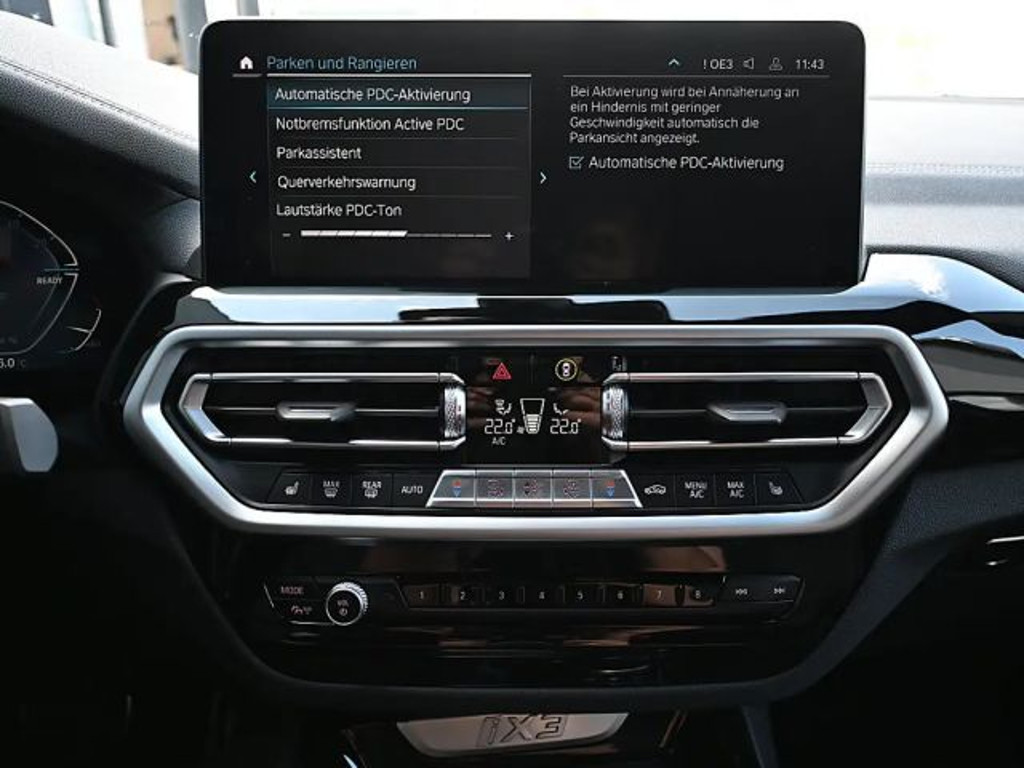 BMW iX3
