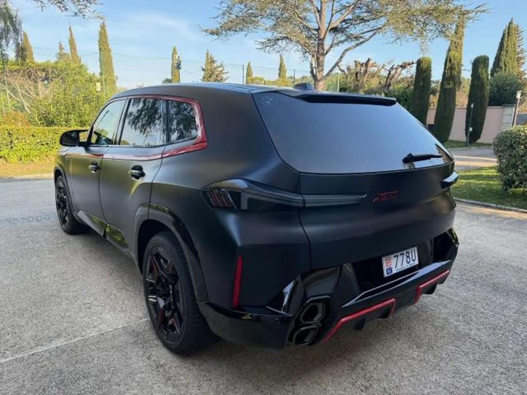 BMW XM