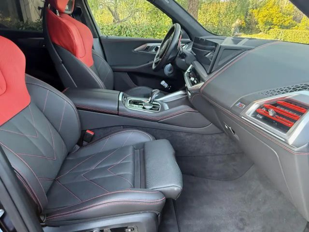 BMW XM