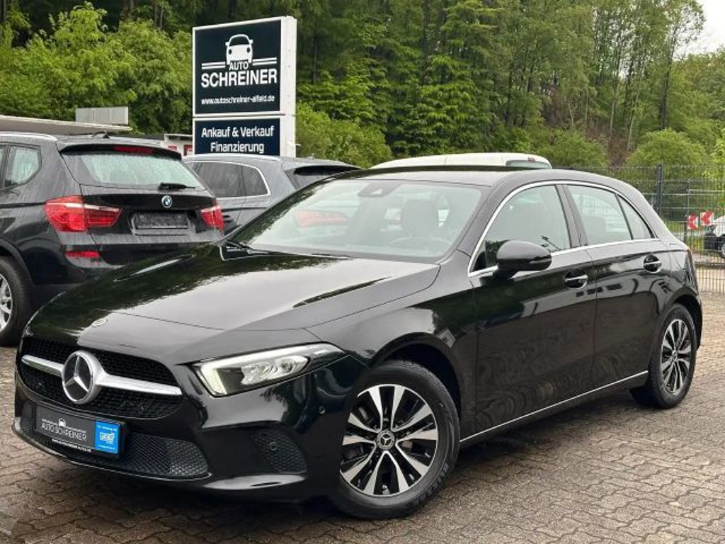 Mercedes-Benz A-Klasse A 180 AUTOMATIK LEDER SHZ RFK