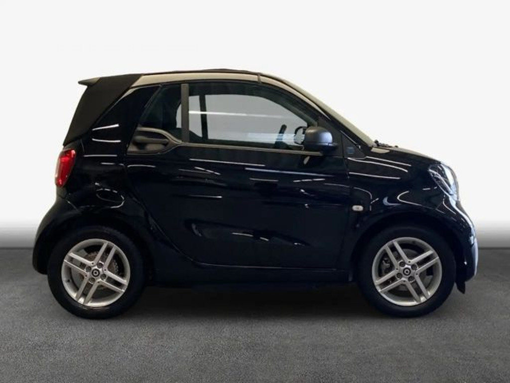 Smart EQ fortwo Cabrio 22kw onboard charger