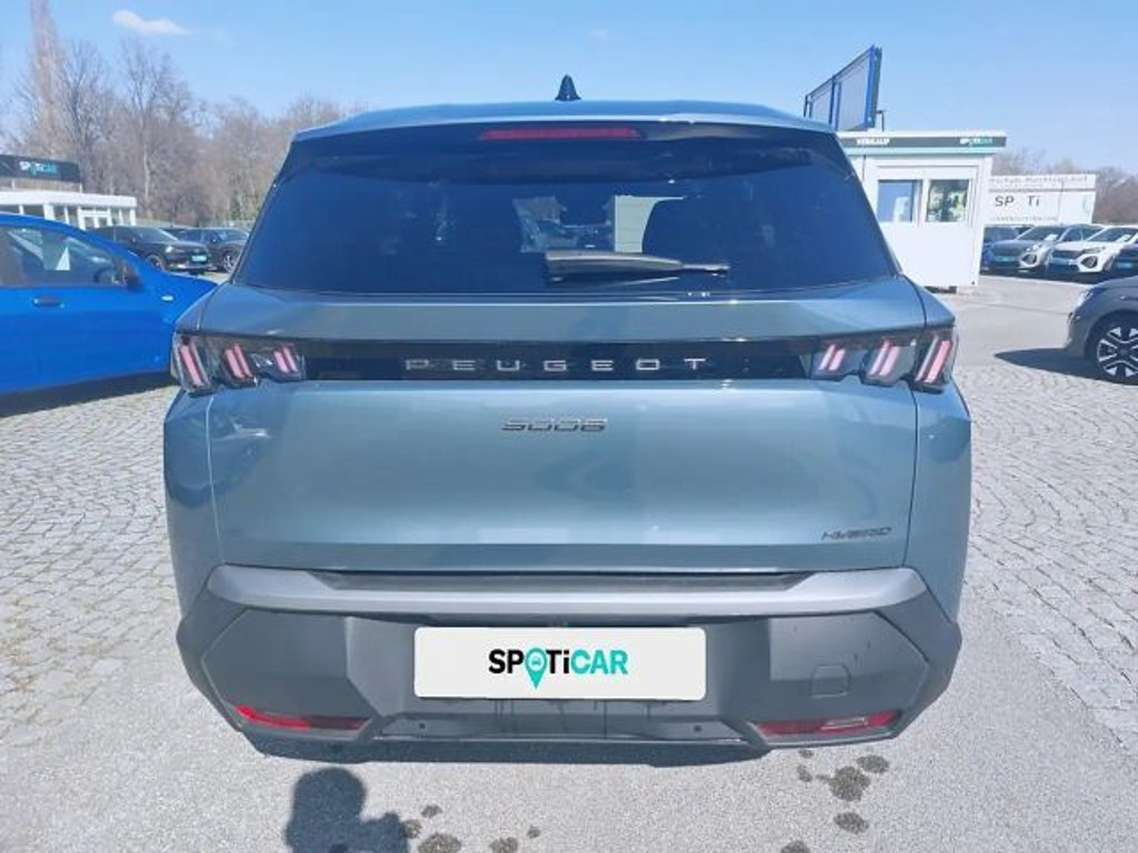 Peugeot 5008