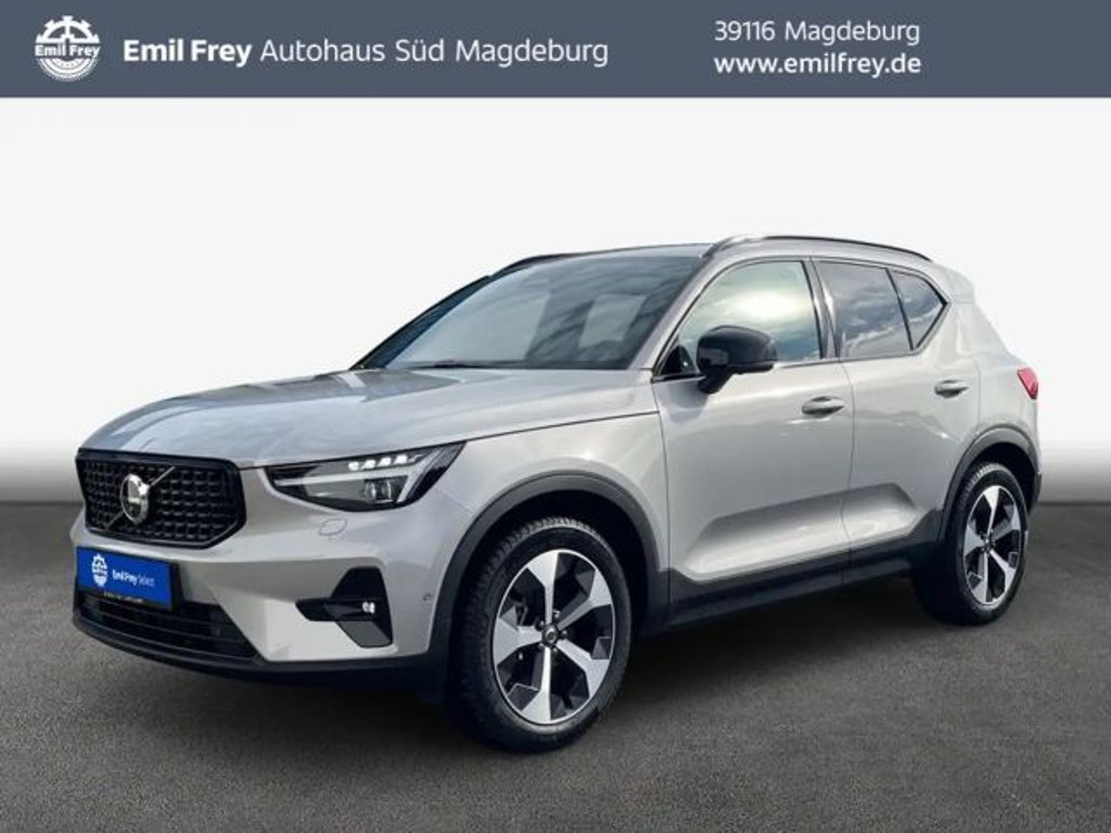 Volvo XC40 Business Plus Dark