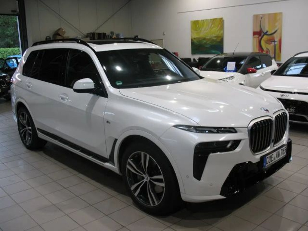BMW X7