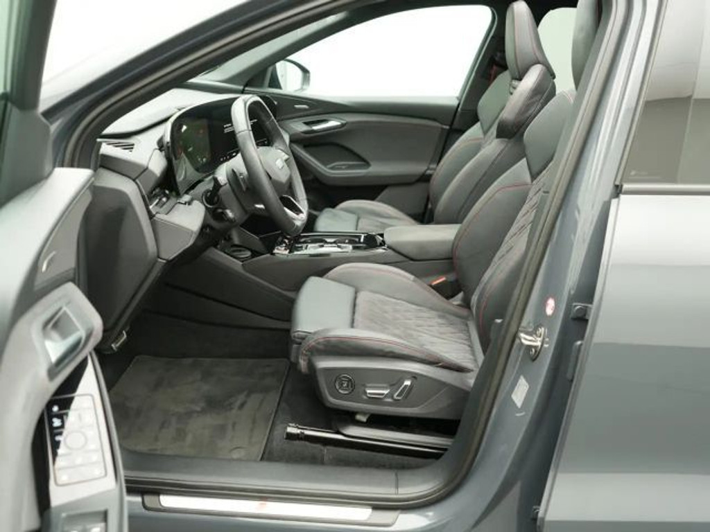 Audi SQ6 e-tron
