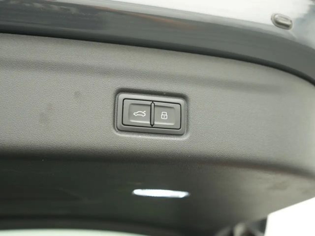 Audi SQ6 e-tron