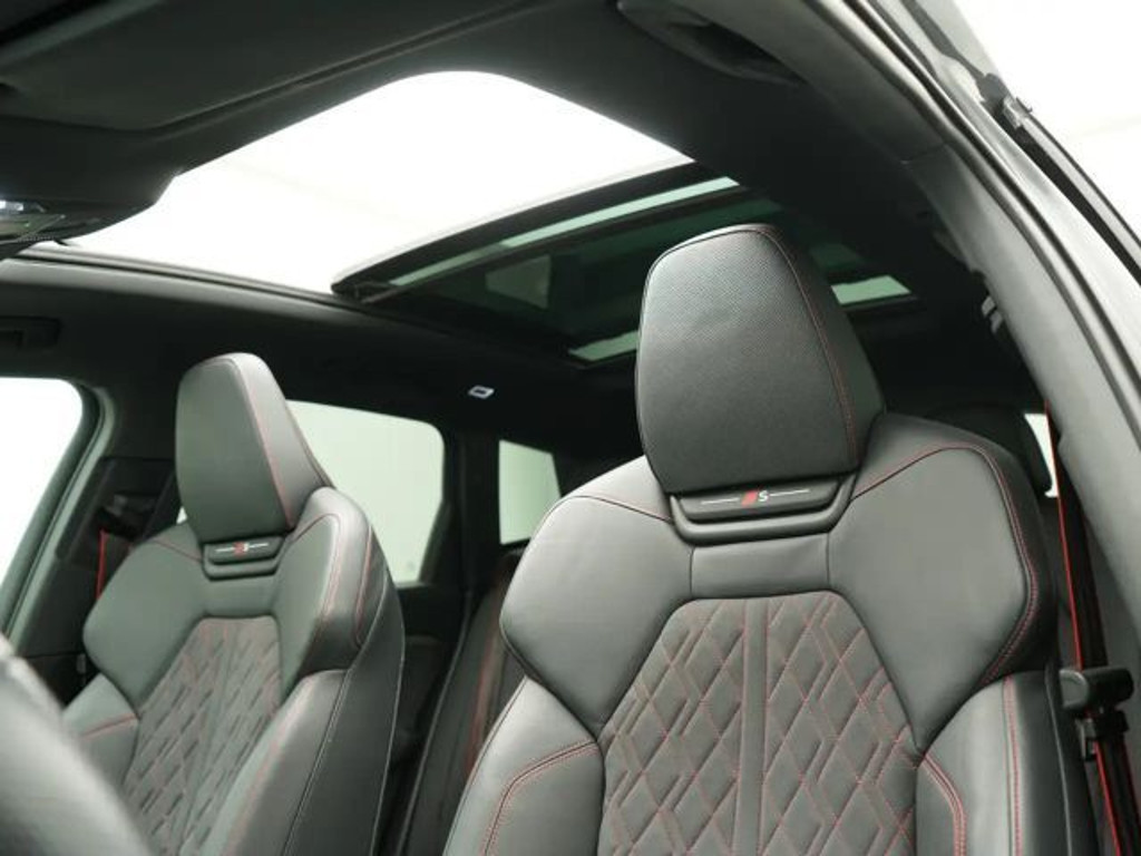 Audi SQ6 e-tron