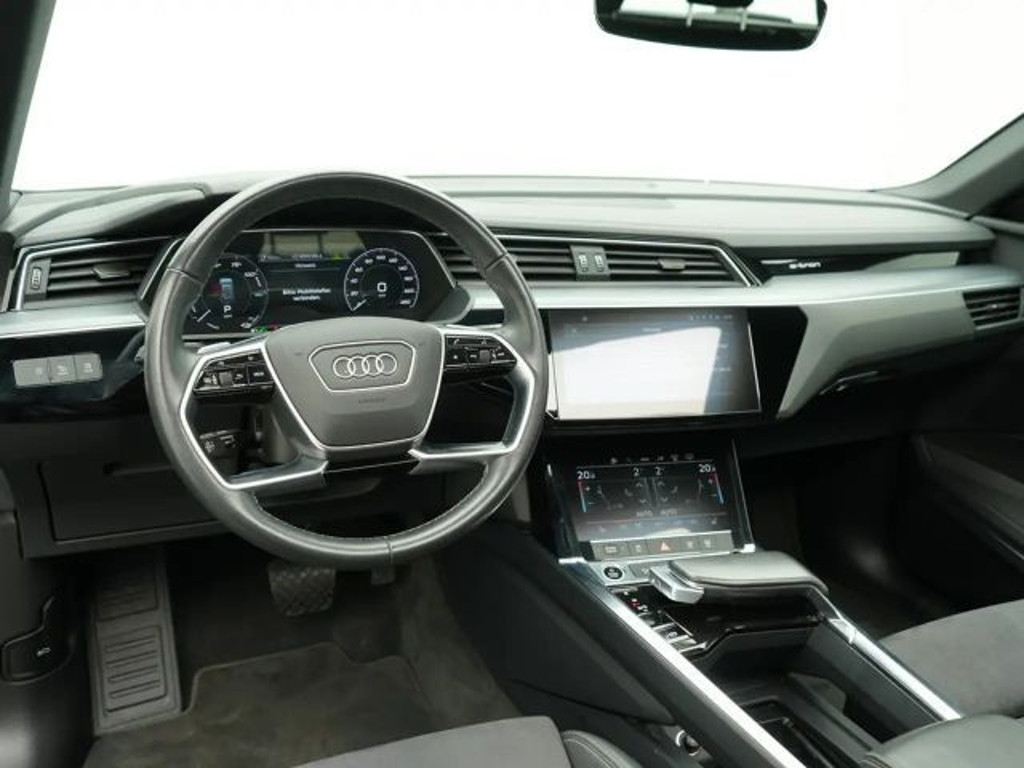 Audi Q8 e-tron S-Line