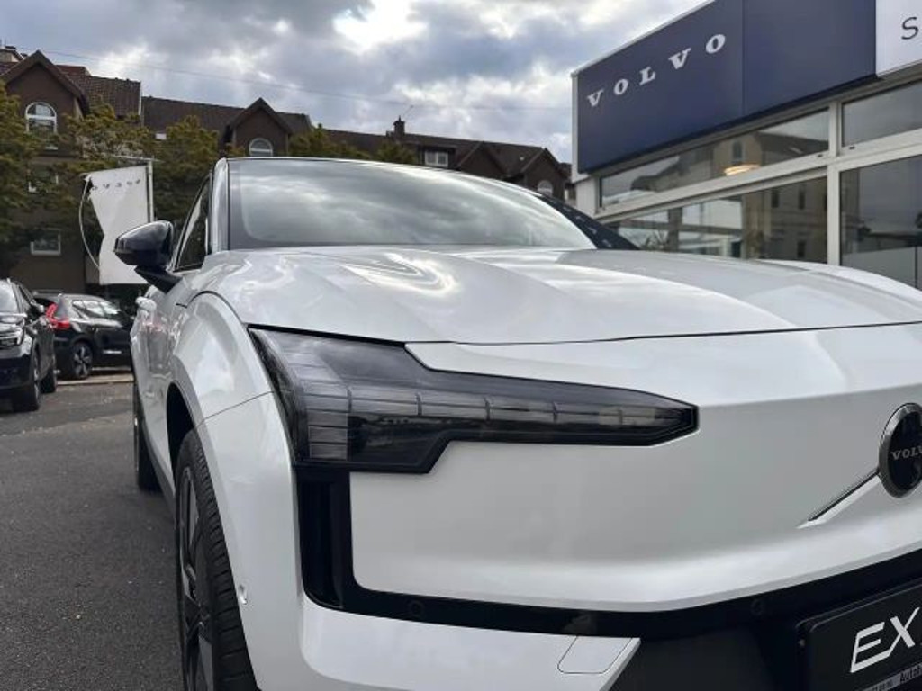 Volvo EX30
