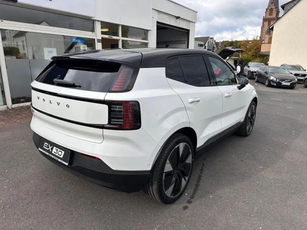 Volvo EX30