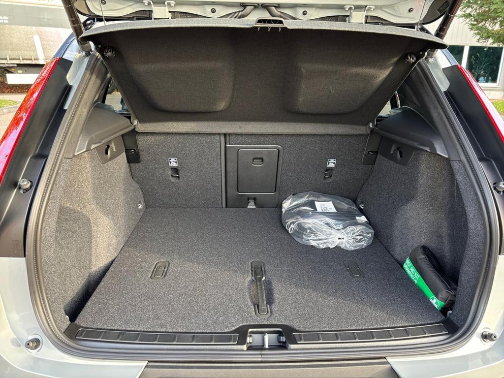 Volvo EX40