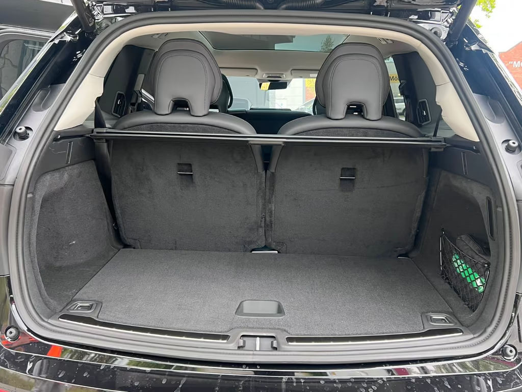 Volvo EX90