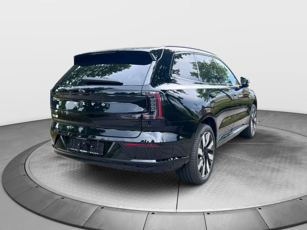 Volvo EX90