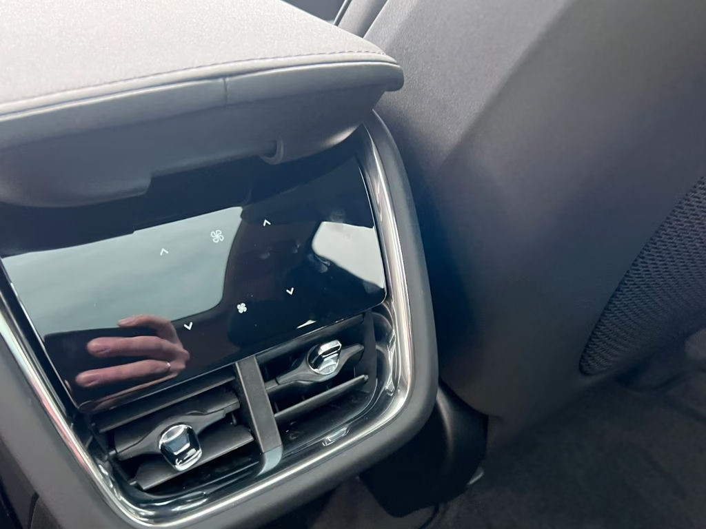 Volvo EX90