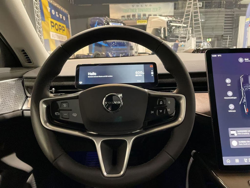 Volvo ES90