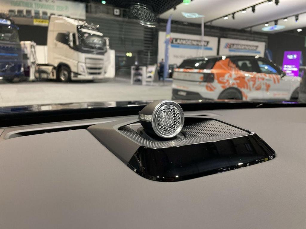 Volvo ES90