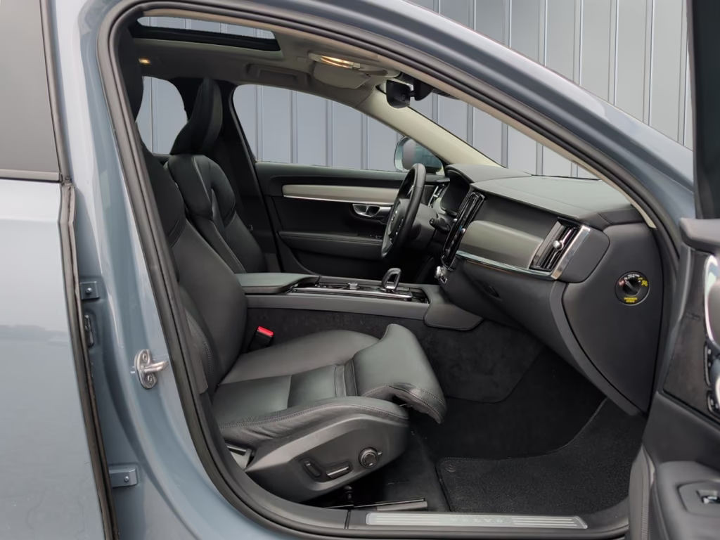 Volvo V90 Cross Country