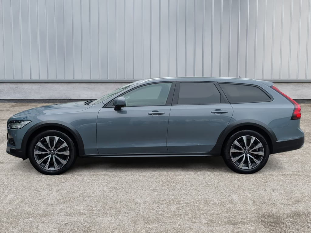 Volvo V90 Cross Country