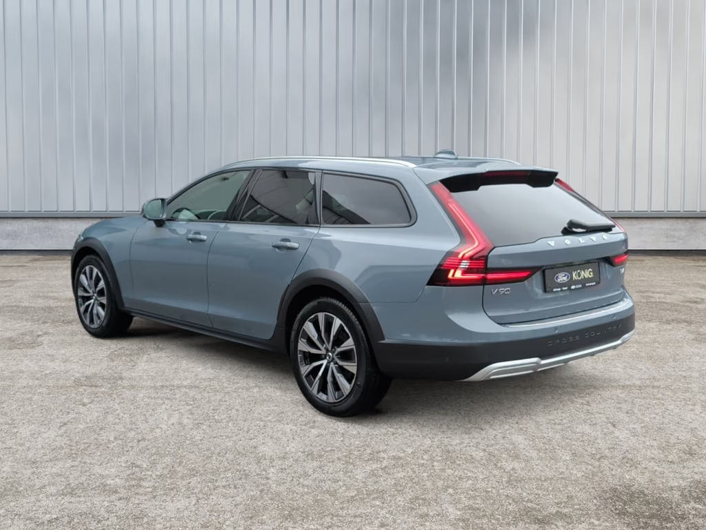 Volvo V90 Cross Country