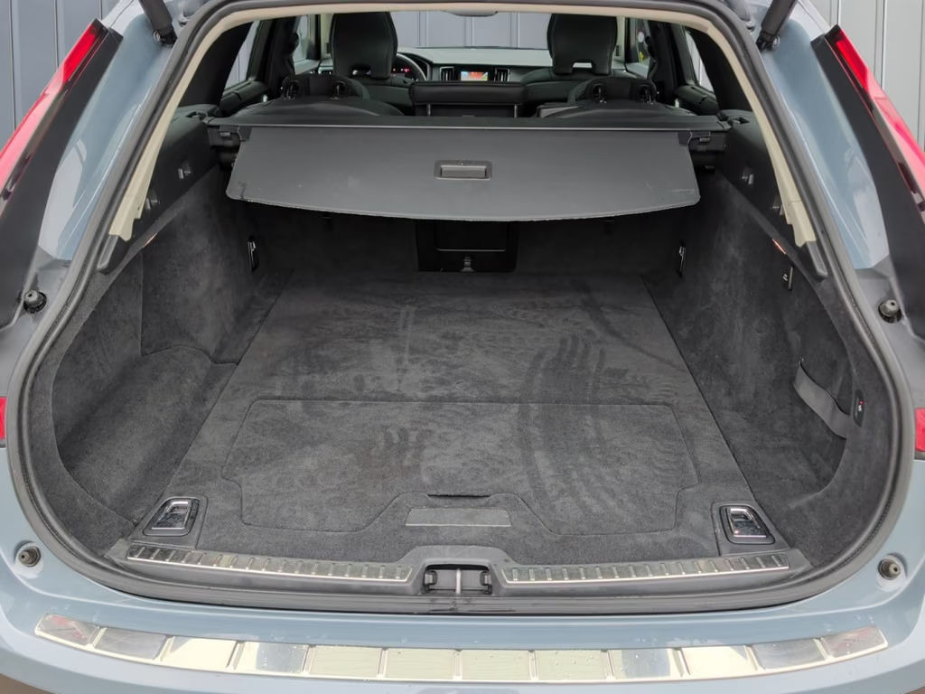 Volvo V90 Cross Country